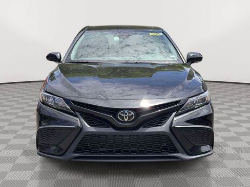 Used 2024 Toyota Camry SE w/ Convenience Package FWD image 5