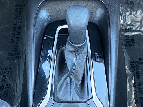 Certified 2025 Toyota Corolla LE image 15