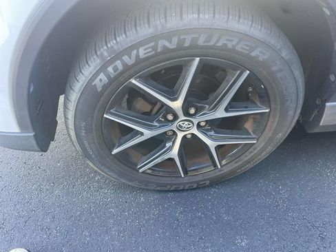 Used 2016 Toyota RAV4 SE w/ Advanced Technology Package AWD/4WD image 7
