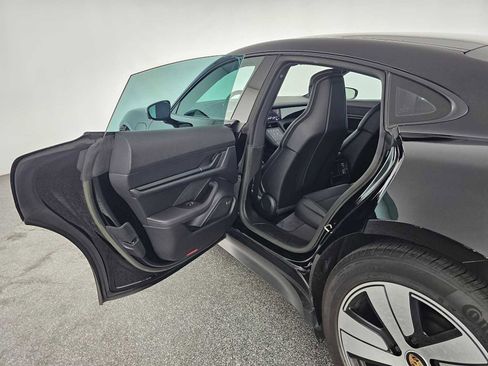 Used 2023 Porsche Taycan w/ Premium Package image 15