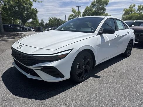New 2026 Hyundai Elantra Sport FWD image 3