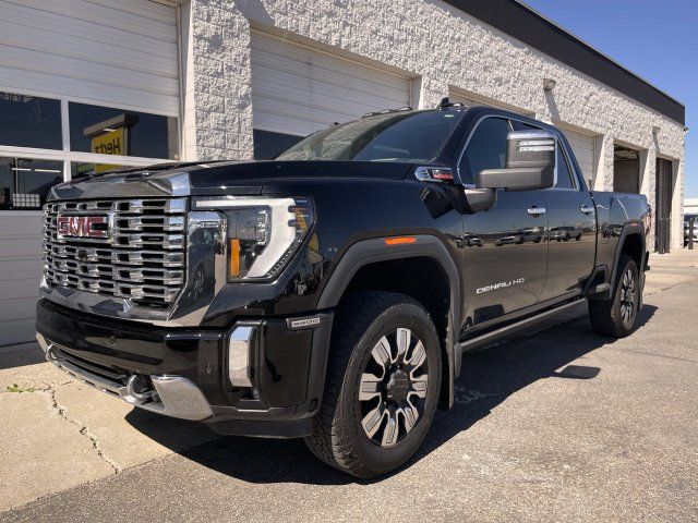 Used 2026 GMC Sierra 3500 Denali w/ Denali Reserve Package AWD/4WD image 10