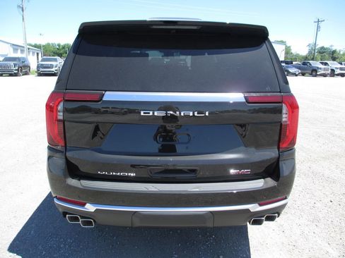 New 2026 GMC Yukon Denali w/ Denali Reserve Package AWD/4WD image 5