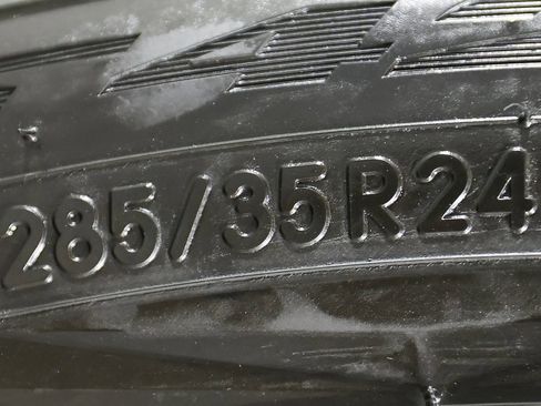 Used 2021 Land Rover Range Rover Autobiography Fifty Edition image 46