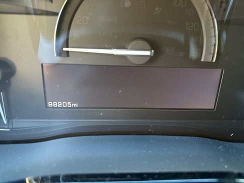 Used 2018 Cadillac XT5 AWD image 10