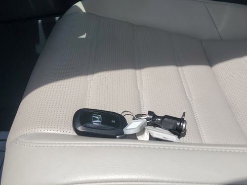 Used 2024 Honda CR-V EX-L image 30