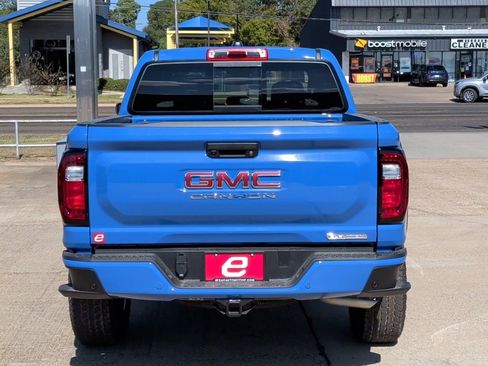 New 2026 GMC Canyon Elevation w/ Convenience Package image 7