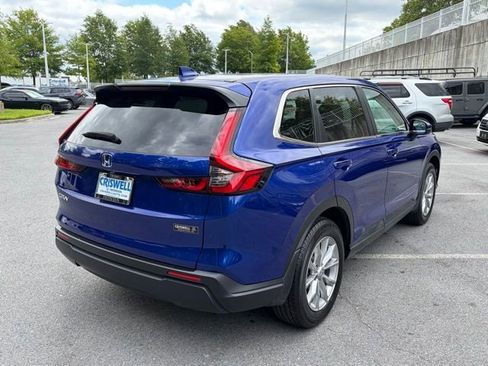 Certified 2025 Honda CR-V EX image 8