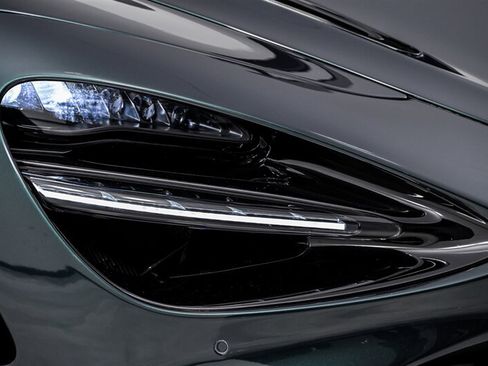 Used 2022 McLaren 765LT RWD image 5