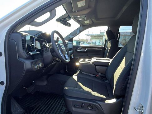 New 2026 GMC Sierra 1500 Elevation image 19