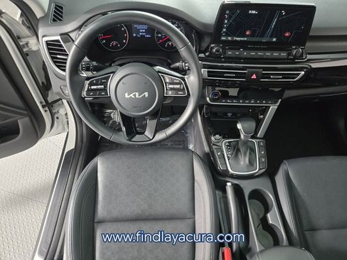 Used 2023 Kia Seltos EX image 15
