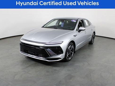 Certified 2026 Hyundai Sonata SEL FWD image 2