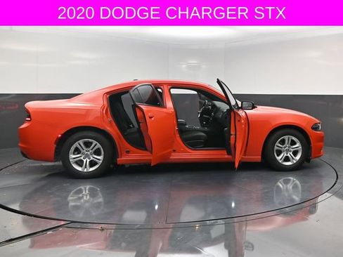 Used 2020 Dodge Charger SXT RWD image 25