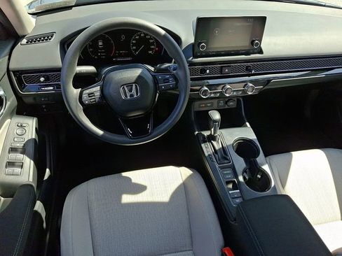 Used 2023 Honda Civic LX image 2