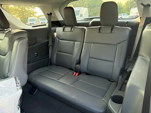New 2026 Ford Explorer Active w/ Active Comfort Package AWD/4WD image 27