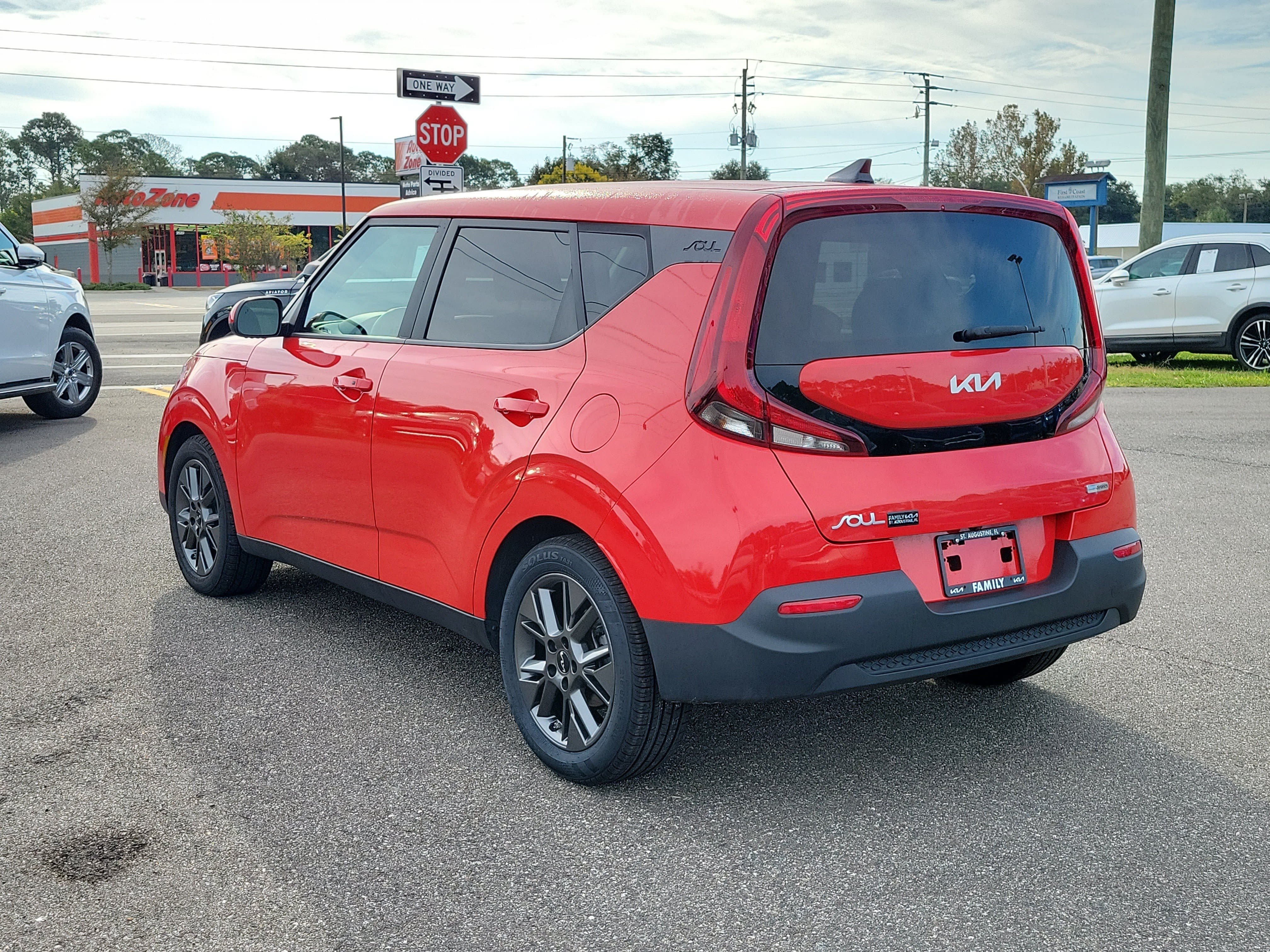 Used 2022 Kia Soul EX FWD image 4