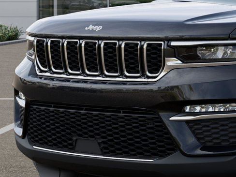 New 2025 Jeep Grand Cherokee Limited w/ Trailer Tow Package image 19