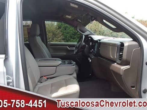 Used 2022 GMC Sierra 1500 SLT w/ X31 Off-Road Package AWD/4WD image 22