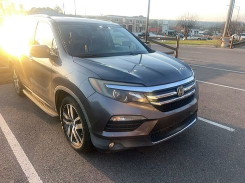 Used 2016 Honda Pilot Elite image 2