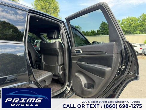 Used 2019 Jeep Grand Cherokee Altitude AWD/4WD image 14