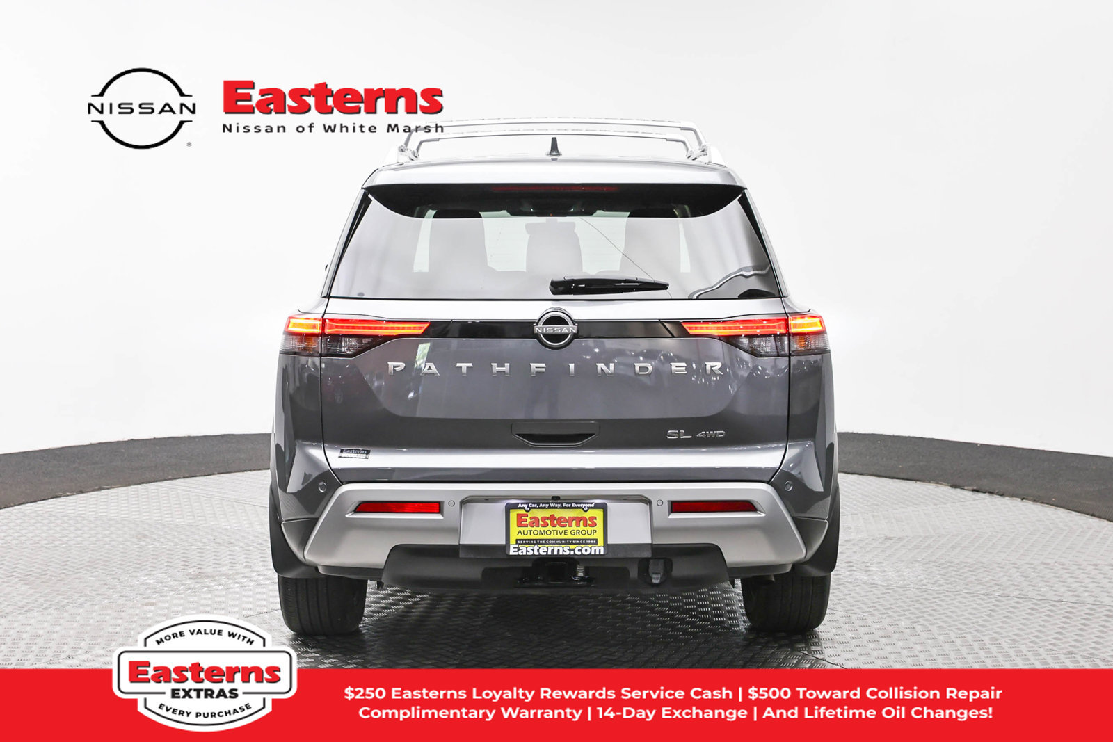 Used 2024 Nissan Pathfinder SL w/ SL Premium Package AWD/4WD image 6