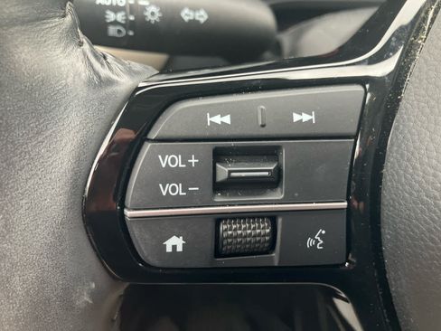 Used 2024 Honda HR-V EX-L image 16