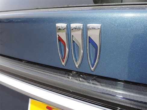 New 2026 Buick Enclave Avenir w/ Super Cruise Package image 17