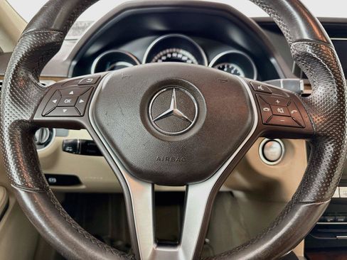 Used 2015 Mercedes-Benz E 350 Sedan image 17