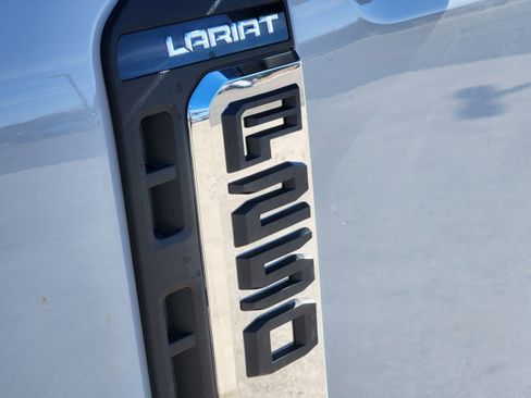 New 2026 Ford F250 Lariat w/ Chrome Package image 12