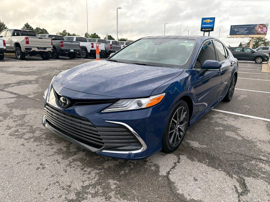 Used 2023 Toyota Camry XLE w/ Navigation Package AWD/4WD image 7