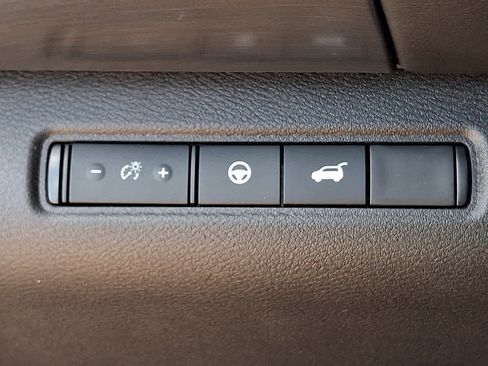 Certified 2024 Nissan Pathfinder SL w/ Cargo Package AWD/4WD image 26