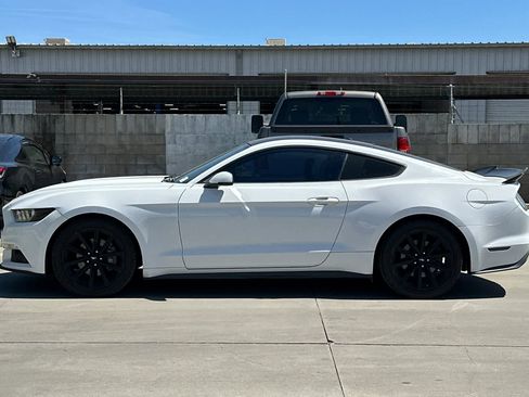 Used 2015 Ford Mustang Premium image 6