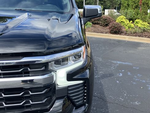 Used 2025 Chevrolet Silverado 1500 LT w/ Protection Package AWD/4WD image 5