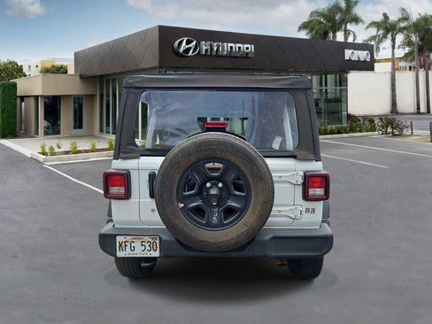 Used 2023 Jeep Wrangler Unlimited Sport AWD/4WD image 4