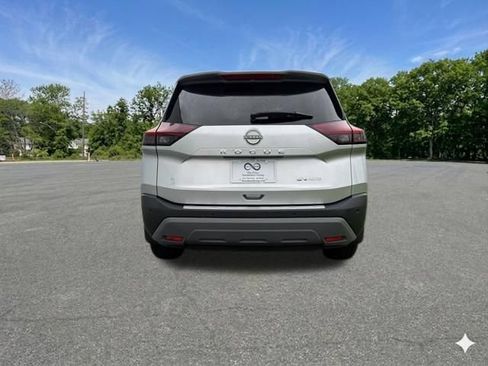 Used 2023 Nissan Rogue SV AWD/4WD image 7
