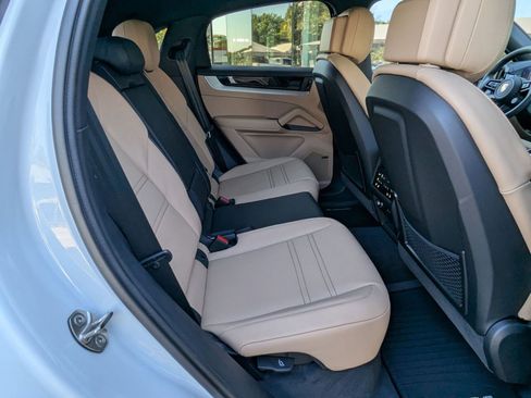 New 2026 Porsche Cayenne S image 24