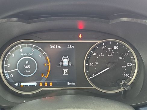 New 2025 Nissan Versa SV image 18