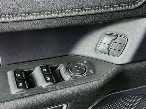 Used 2020 Ford Expedition Max Limited image 18