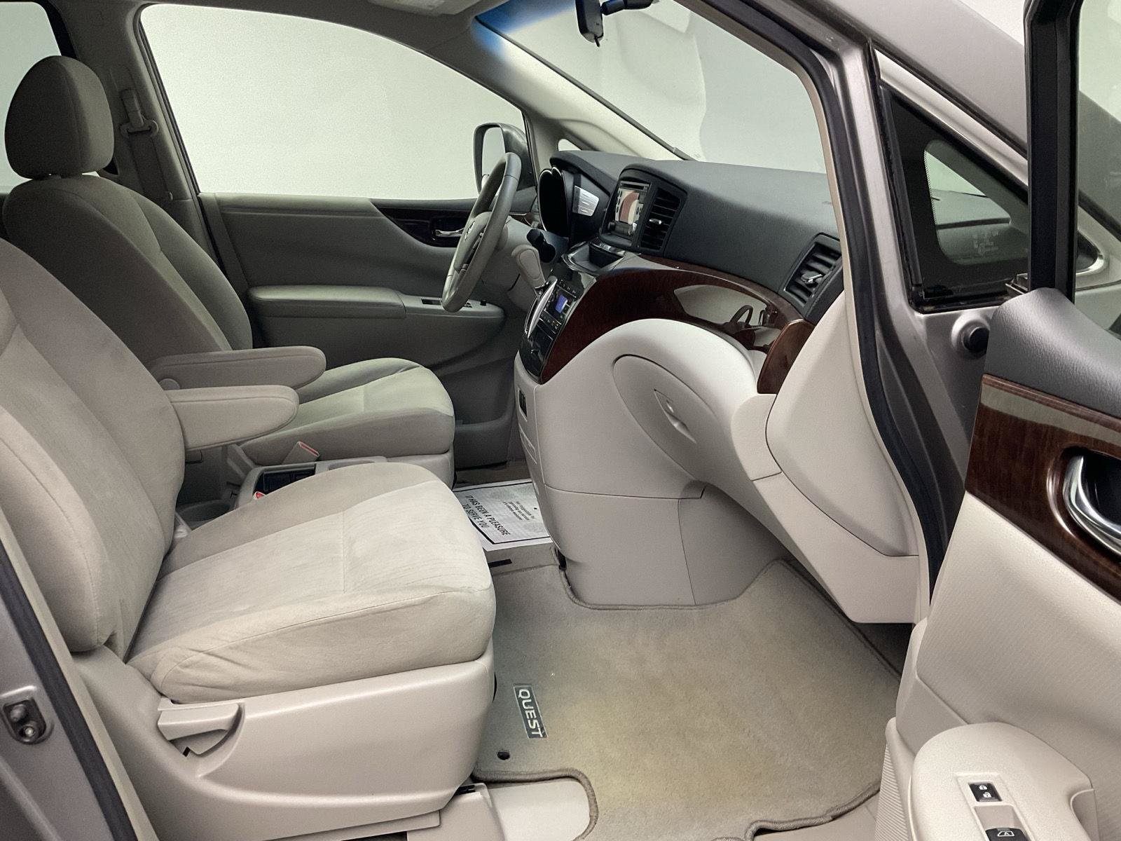 Used 2011 Nissan Quest SV w/ Value Cargo Pkg FWD image 23