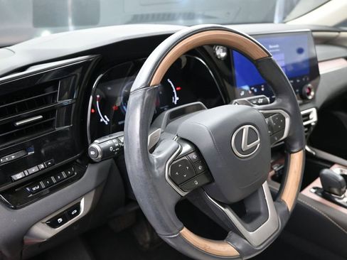 Used 2024 Lexus RX 350 Premium Plus w/ Convenience Package image 12