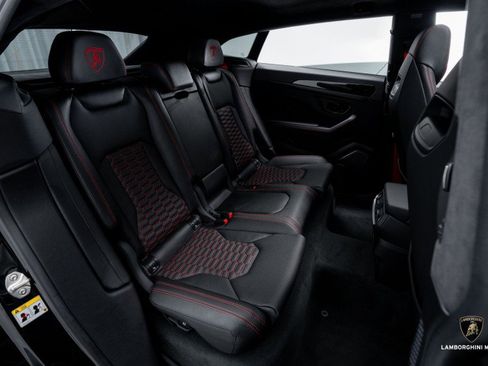 Used 2024 Lamborghini Urus S image 59