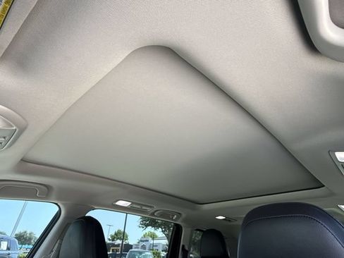 Certified 2025 Subaru Ascent Limited AWD/4WD image 20