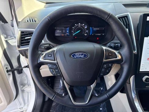 Used 2023 Ford Edge Titanium AWD/4WD image 18