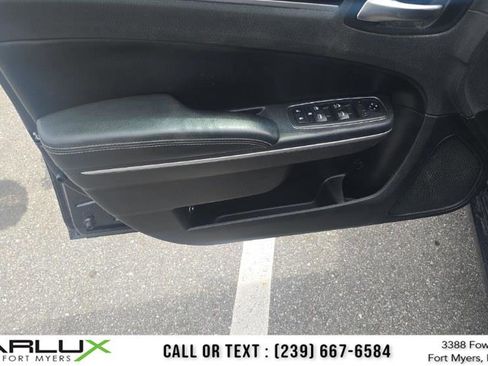 Used 2019 Chrysler 300 S image 2