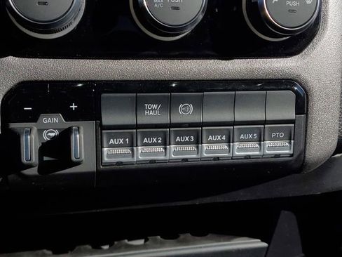 New 2026 RAM 3500 Tradesman w/ Chrome Appearance Group A AWD/4WD image 29