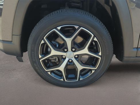 Used 2024 Jeep Compass Limited AWD/4WD image 10