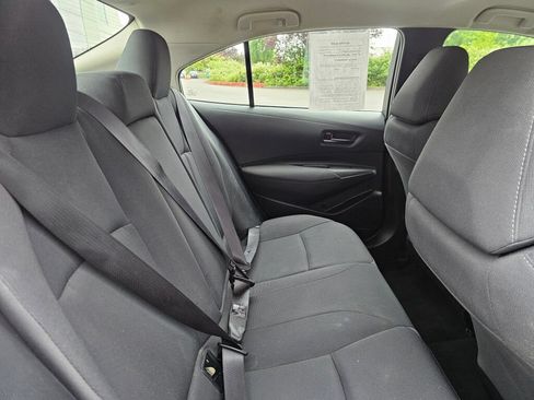 Used 2022 Toyota Corolla LE FWD image 15