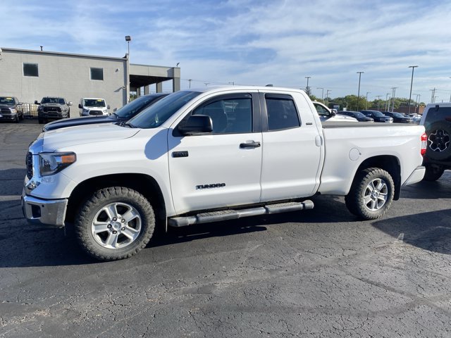 Used 2021 Toyota Tundra SR5 AWD/4WD image 3
