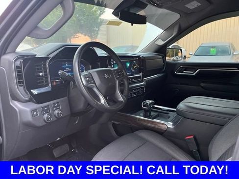 Used 2023 Chevrolet Silverado 1500 RST AWD/4WD image 6