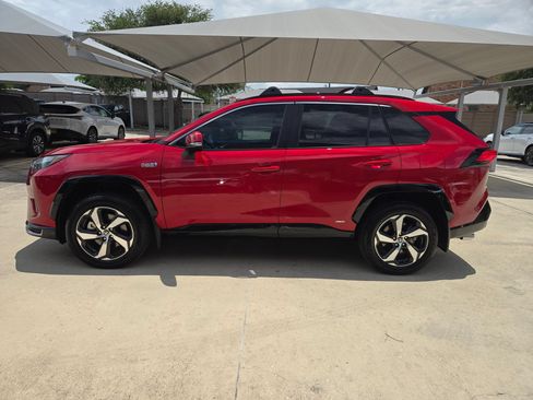 Used 2024 Toyota RAV4 SE w/ Weather & Moonroof Package AWD/4WD image 6